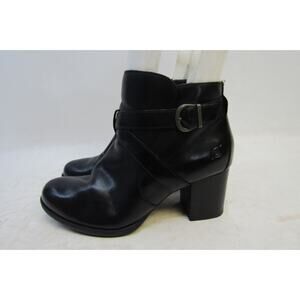 Born Size 7 M Black Leather Zip Buckle Ankle Fashion Boots Bootie